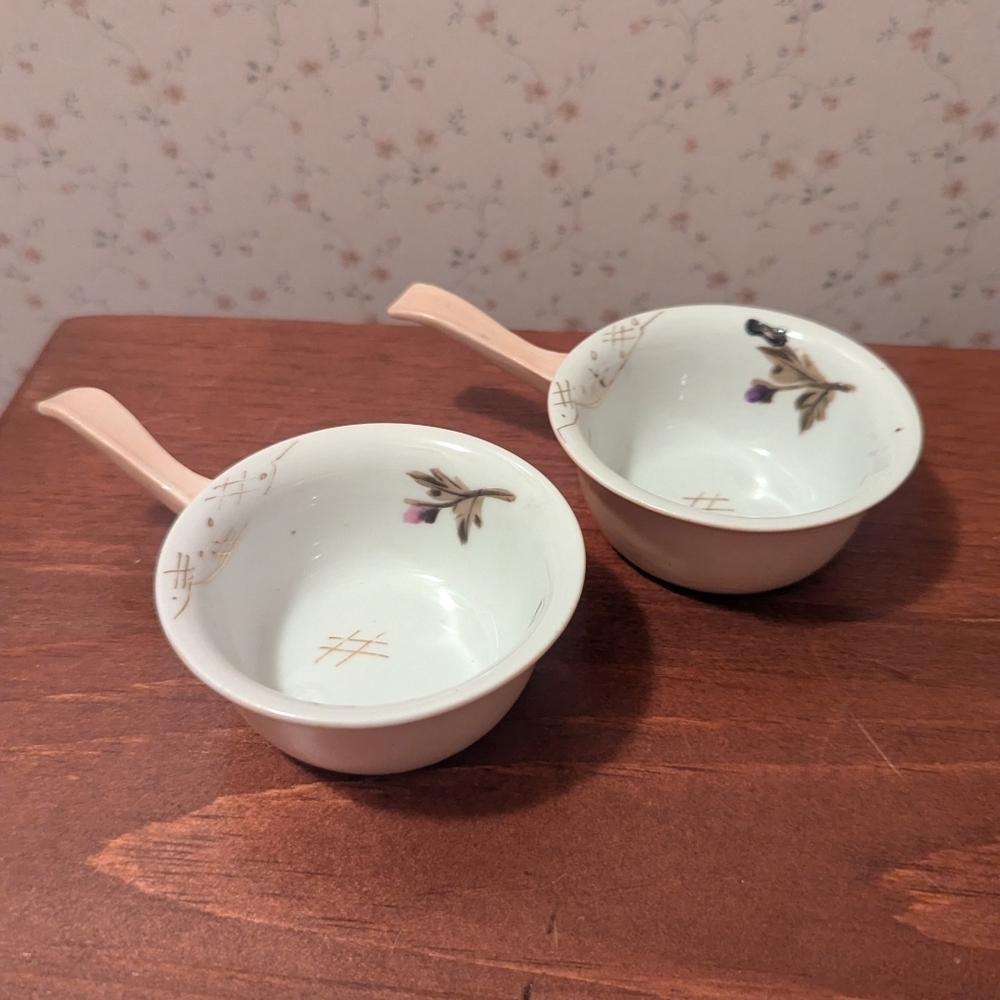 Vintage porcelain bowls pink floral hatch work